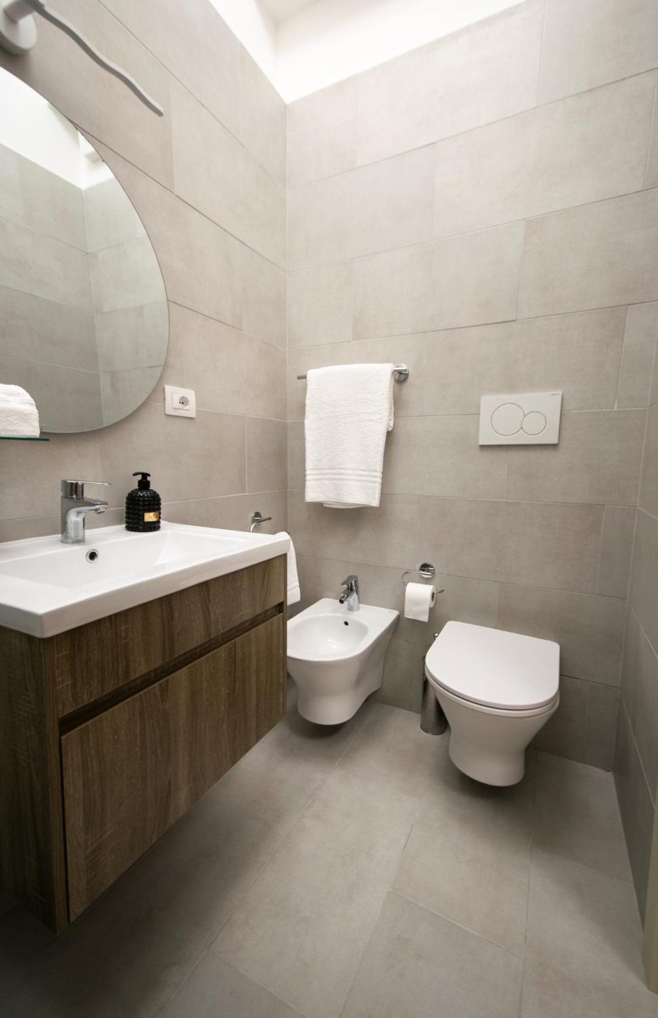 Mbs Marconi Bridge Suites Guest House Roma Exterior foto